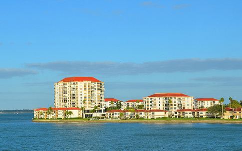 Isla Del Sol Condos For Sale